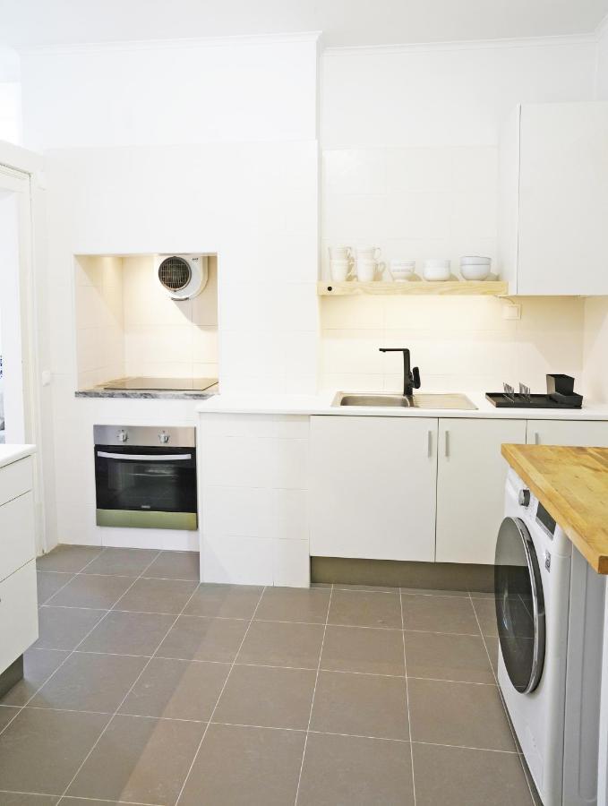 Casa St Yves - Sunny Flat In Setubal On Av Luisa Todi Apartment Bagian luar foto